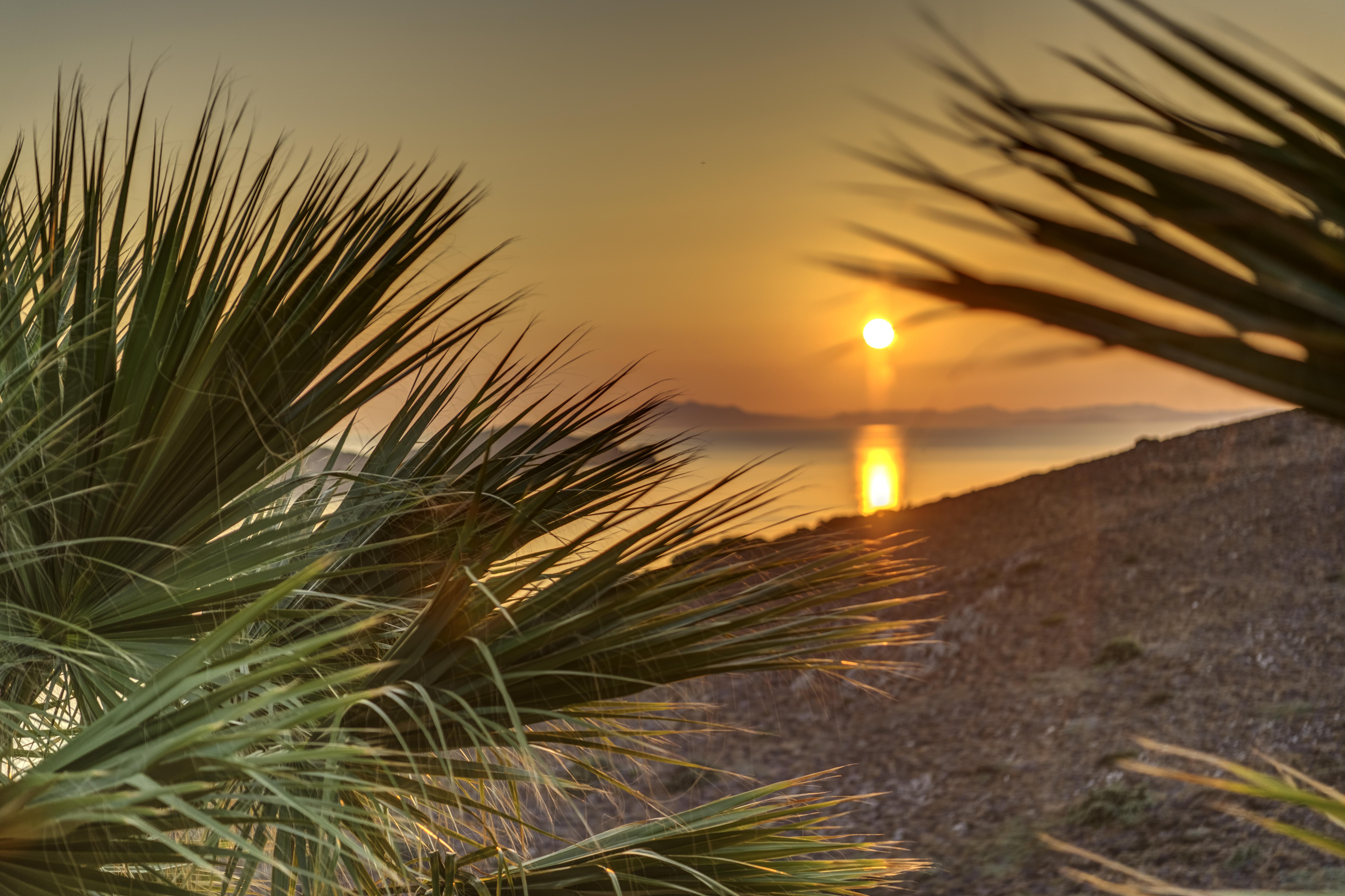 Sunrise Beach Suites Azolimnos Exterior photo